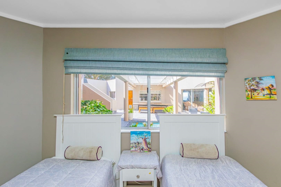 6 Bedroom Property for Sale in Brenton On Sea Western Cape